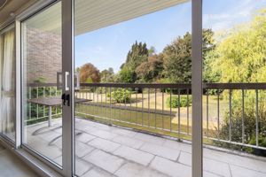 Dining room balcony- click for photo gallery